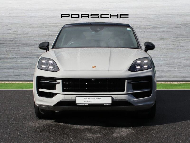 More views of Porsche Cayenne
