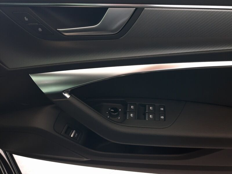 More views of Audi A6