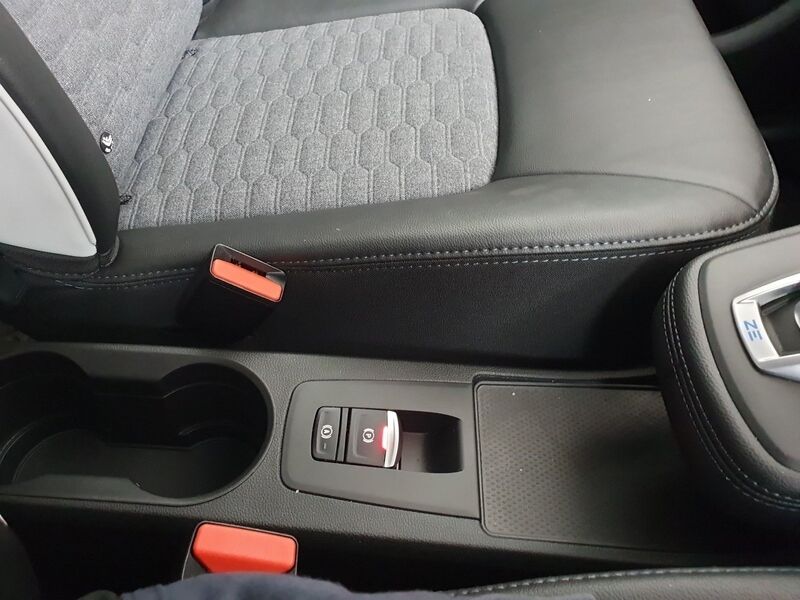 More views of Renault Zoe