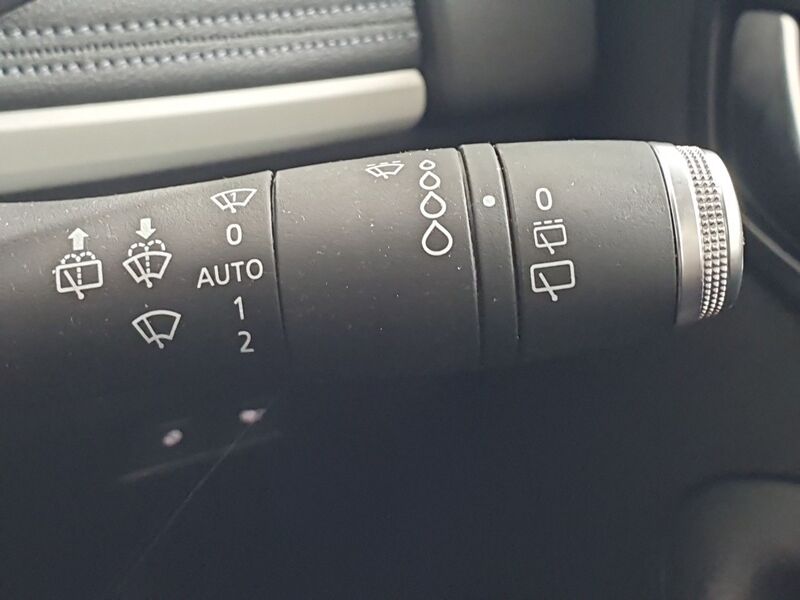 More views of Renault Zoe