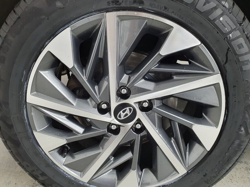 More views of Hyundai Tucson