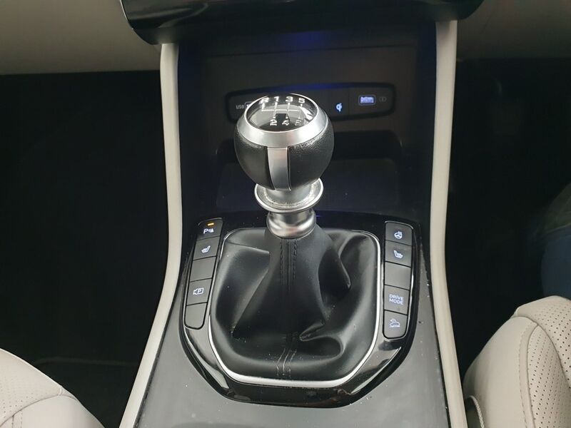 More views of Hyundai Tucson