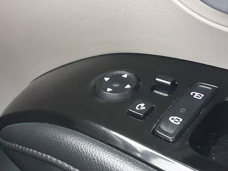 More views of Hyundai Tucson