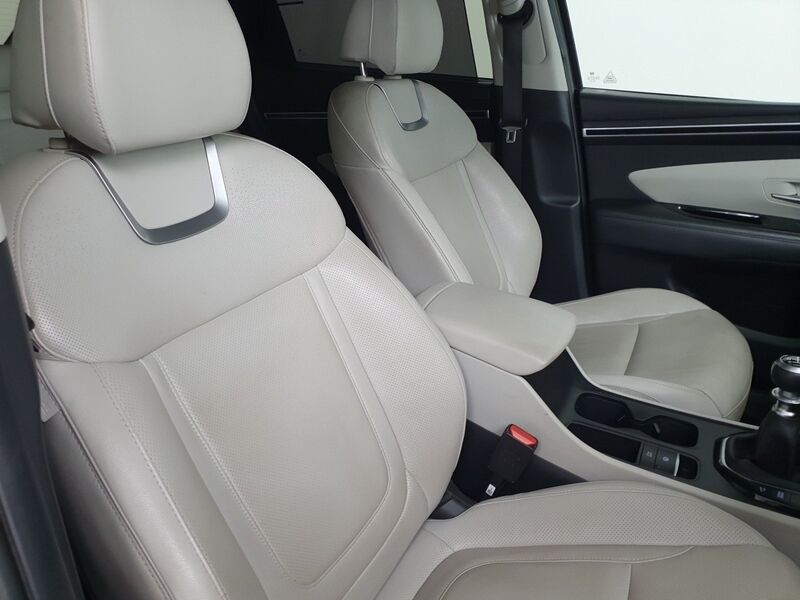 More views of Hyundai Tucson