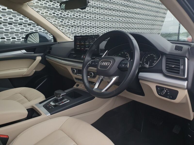 More views of Audi Q5
