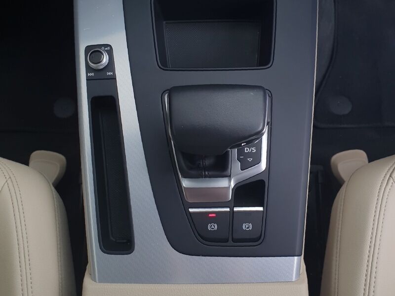 More views of Audi Q5