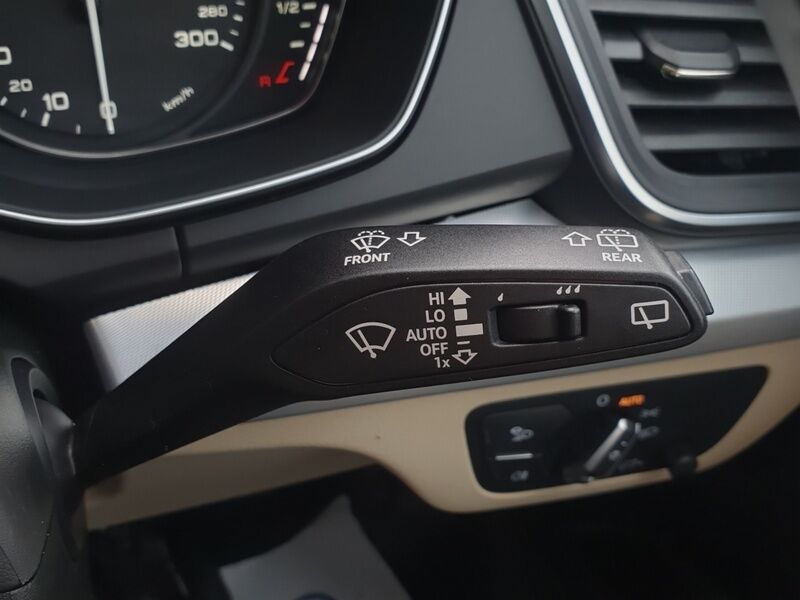 More views of Audi Q5