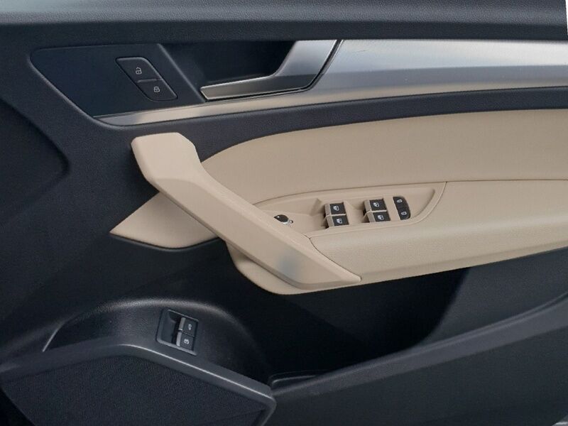 More views of Audi Q5
