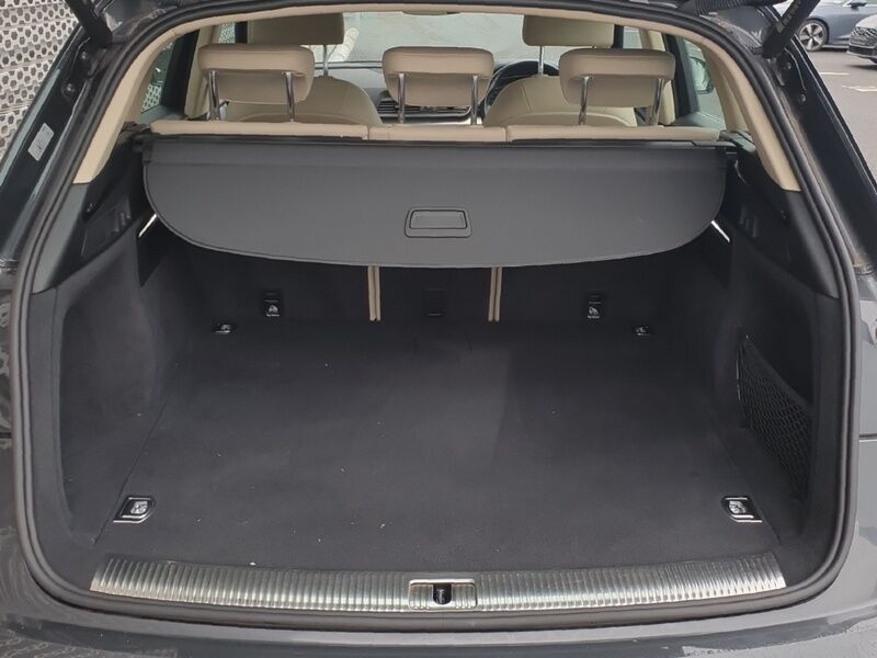 More views of Audi Q5