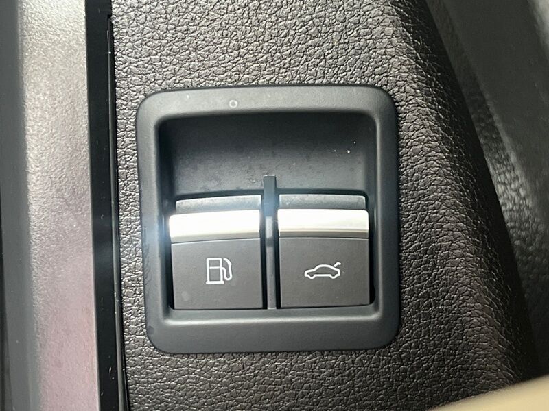 More views of Audi Q5