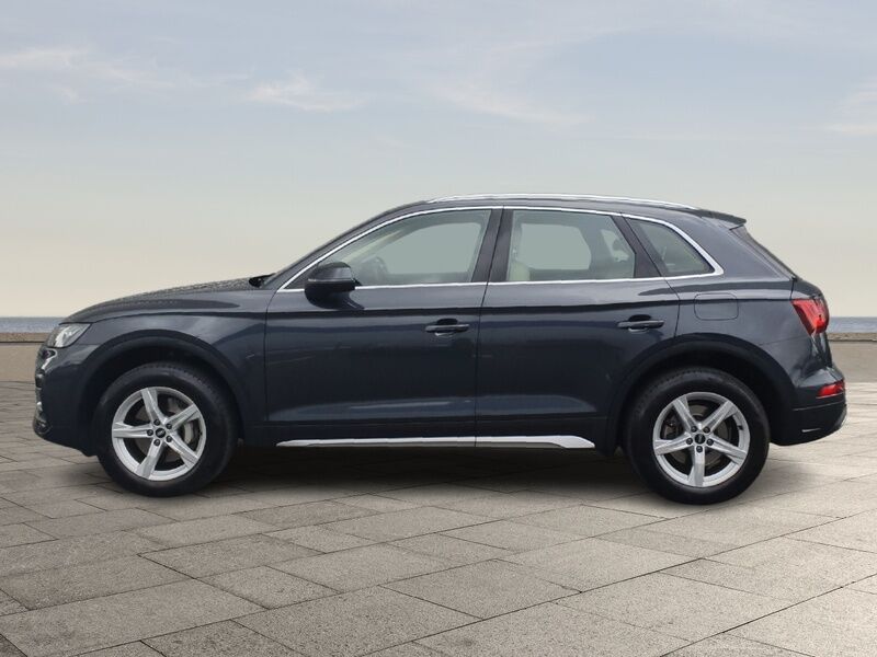 More views of Audi Q5
