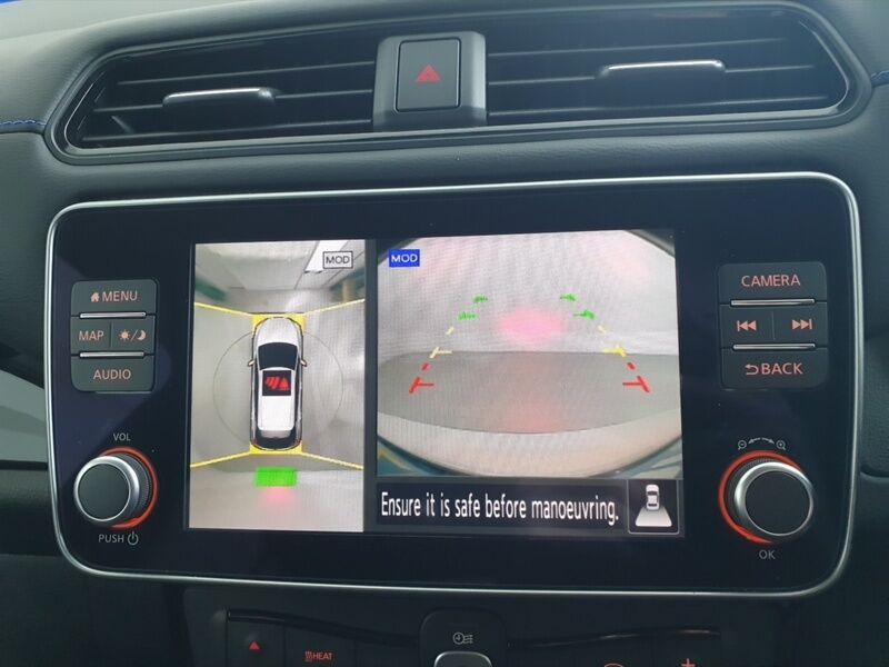 More views of Nissan Leaf
