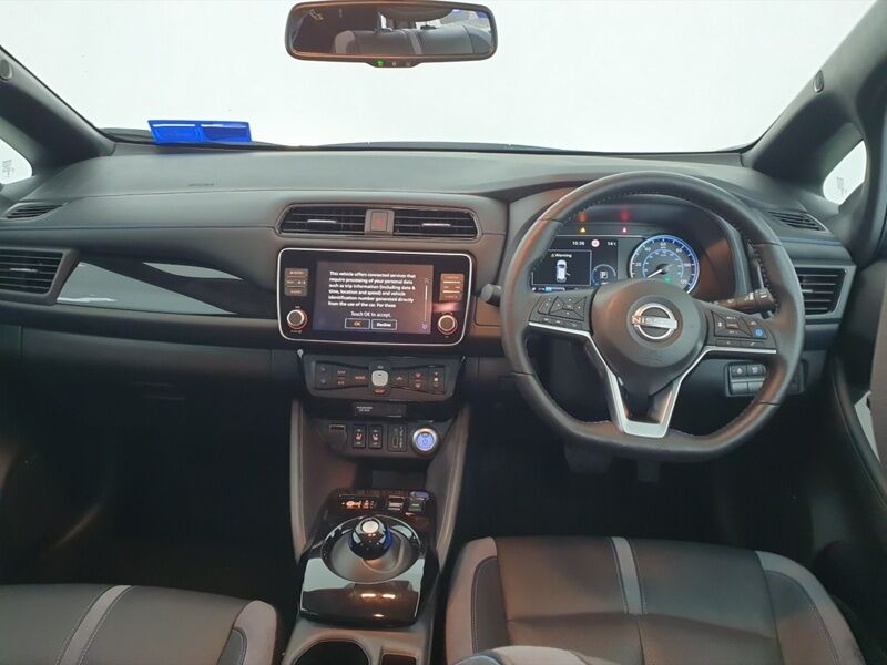 More views of Nissan Leaf