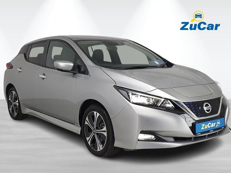 More views of Nissan Leaf