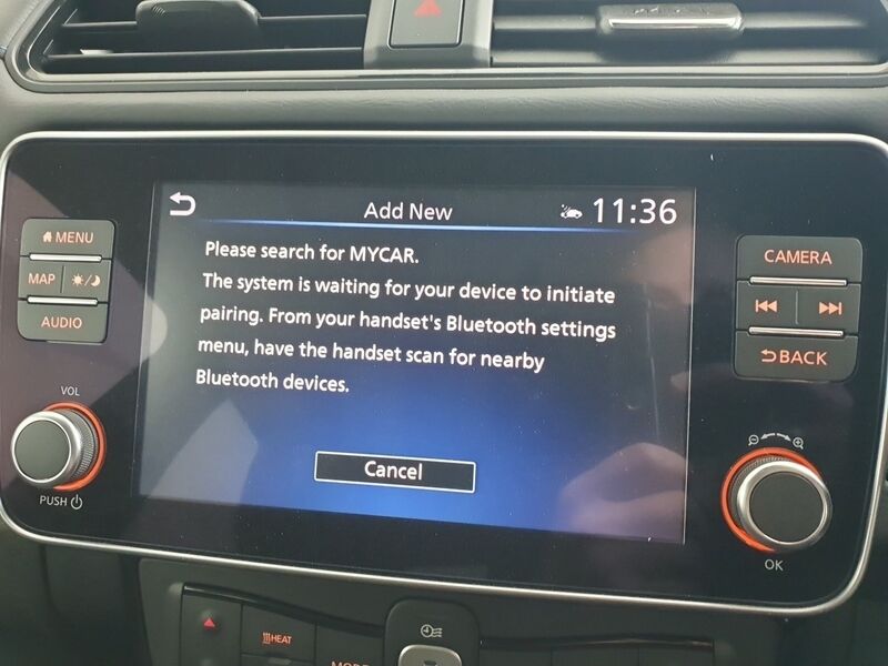More views of Nissan Leaf