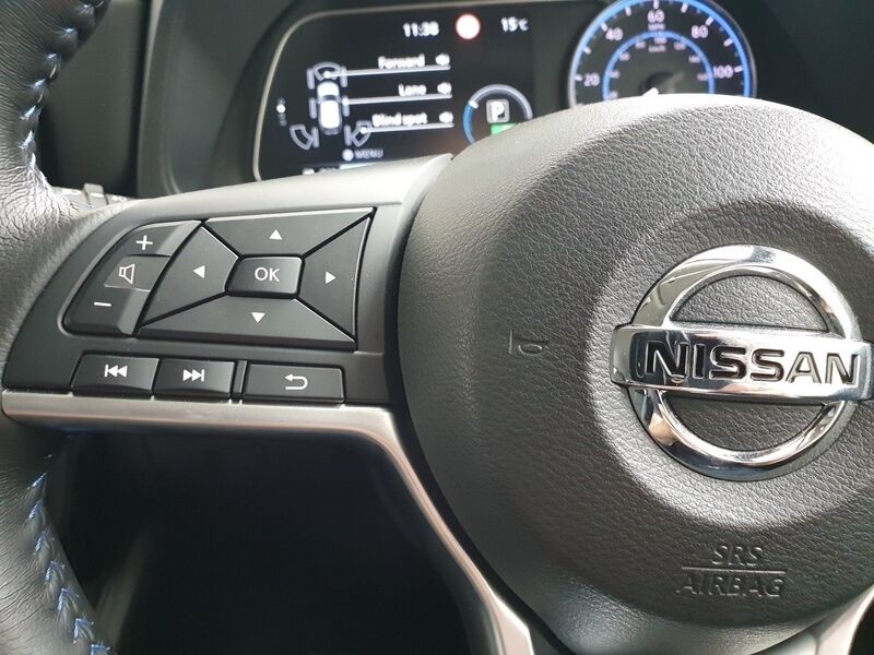 More views of Nissan Leaf