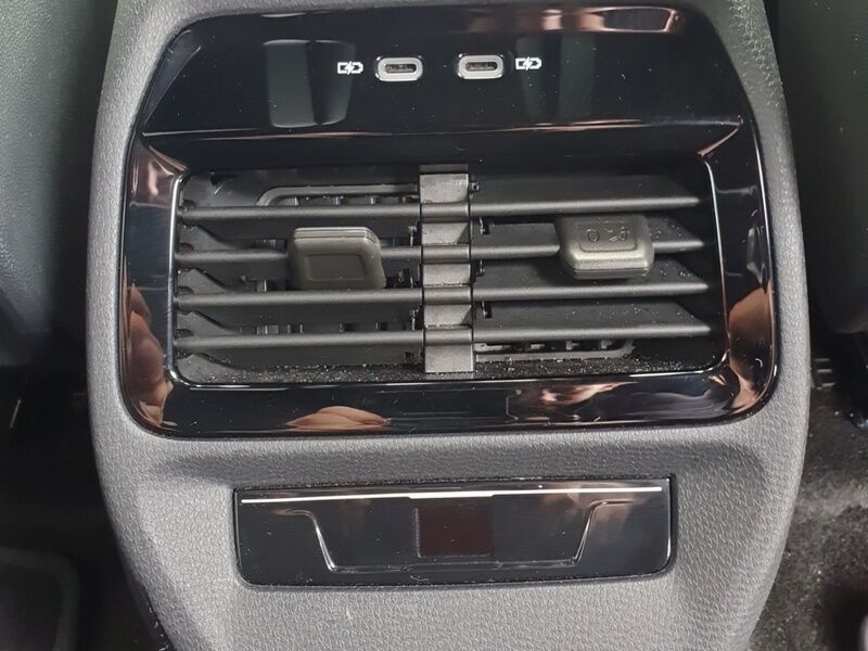 More views of Volkswagen ID.4