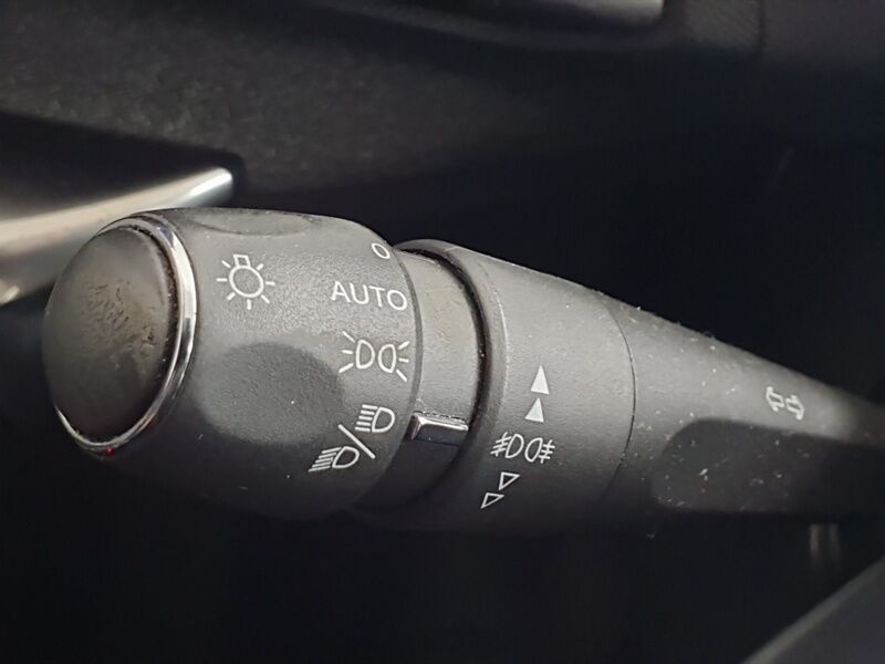 More views of Peugeot 3008