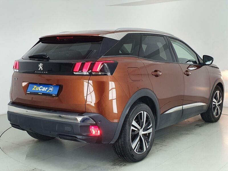 More views of Peugeot 3008