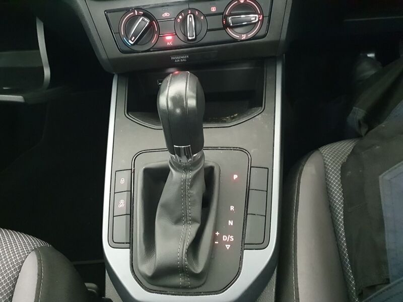 More views of SEAT Arona