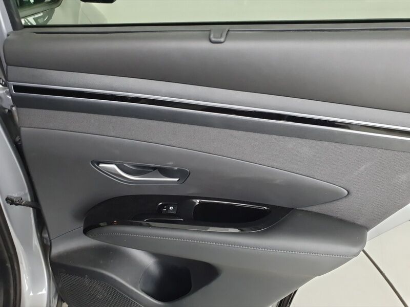 More views of Hyundai Tucson