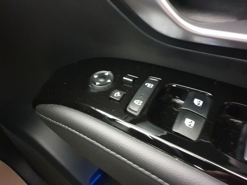 More views of Hyundai Tucson