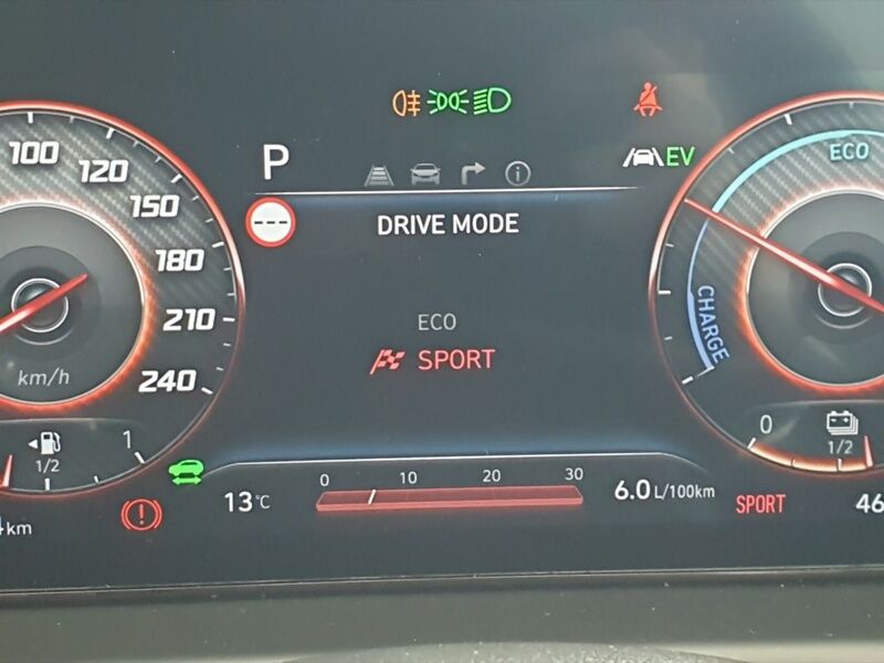 More views of Hyundai Tucson