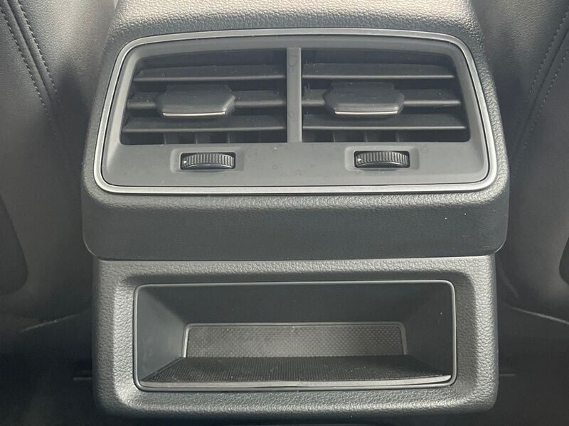 More views of Audi E-Tron