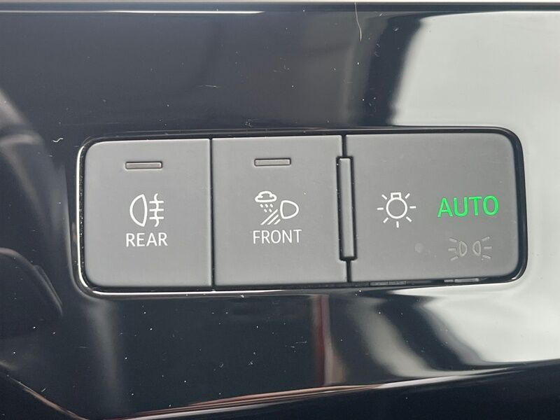 More views of Audi E-Tron