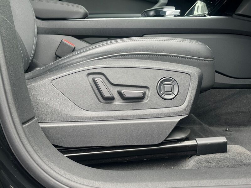 More views of Audi E-Tron