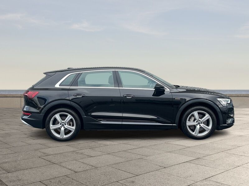More views of Audi E-Tron