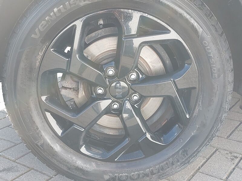 More views of Kia Sportage