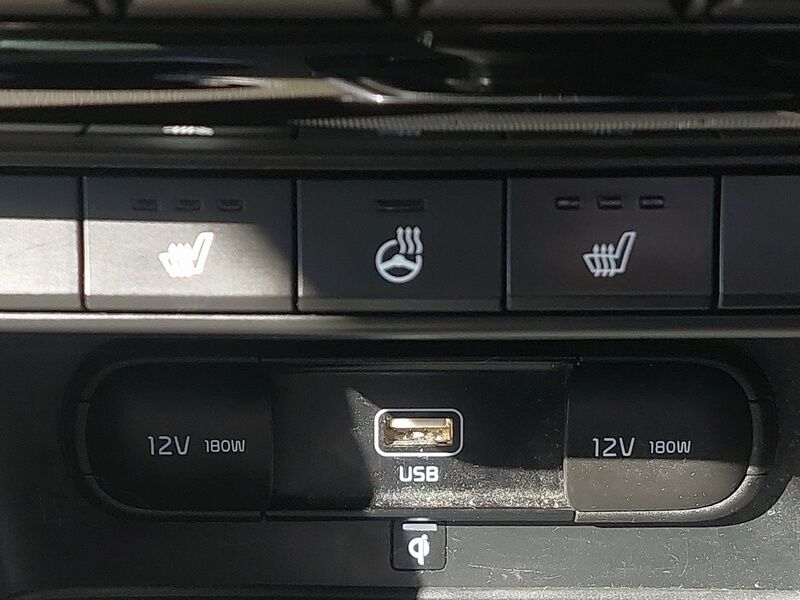 More views of Kia Sportage