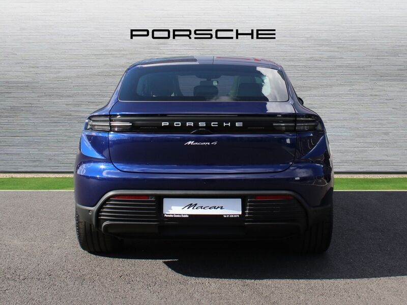 More views of Porsche Macan