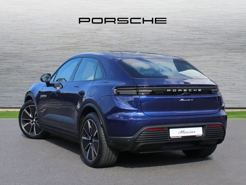 More views of Porsche Macan