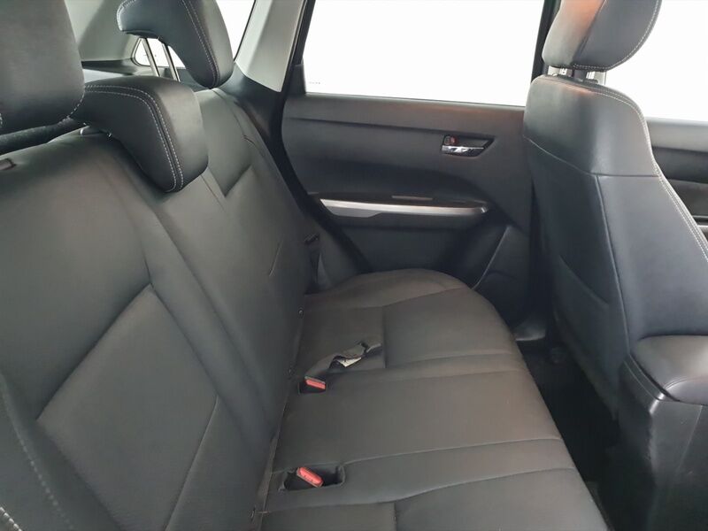 More views of Suzuki Vitara