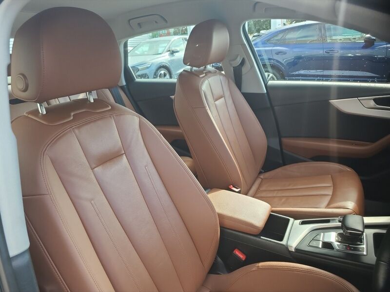 More views of Audi A4