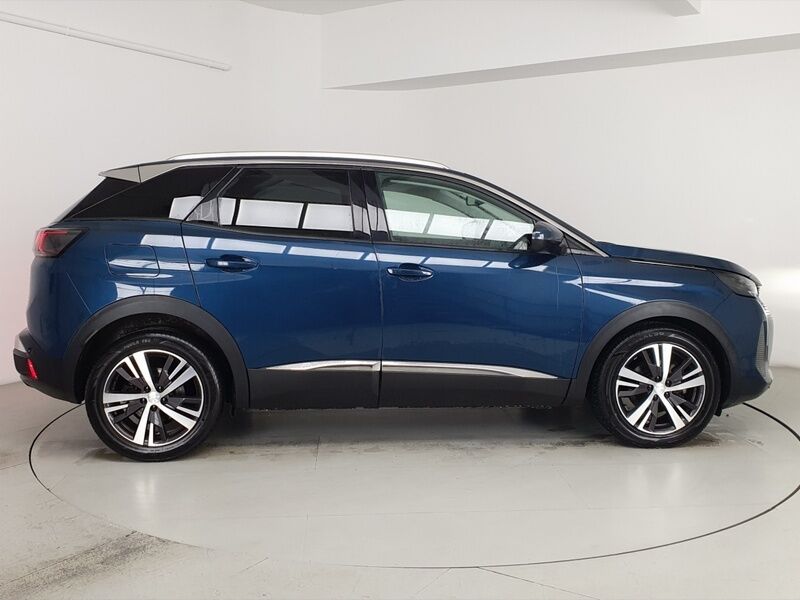 More views of Peugeot 3008