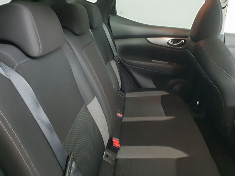 More views of Nissan QASHQAI