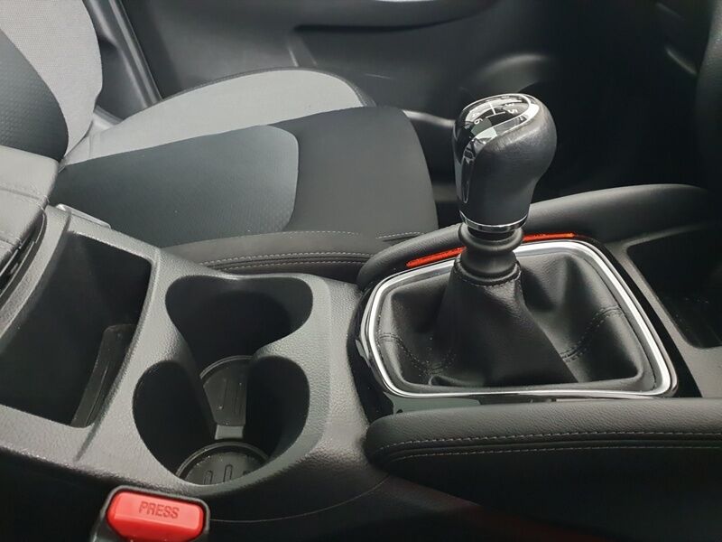 More views of Nissan QASHQAI