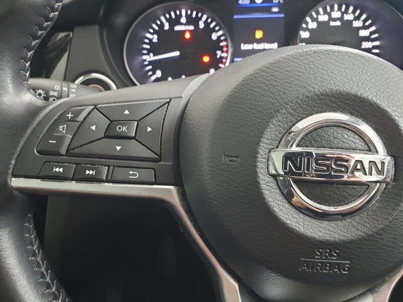 More views of Nissan QASHQAI