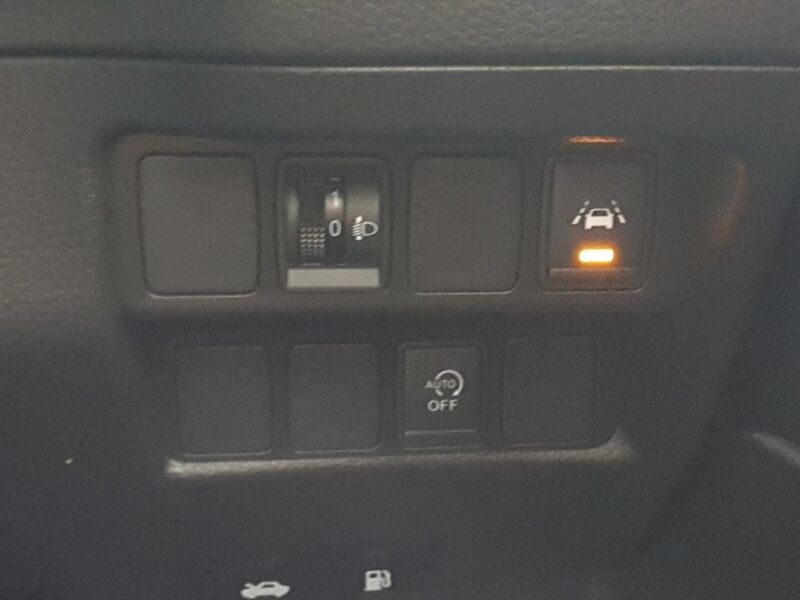More views of Nissan QASHQAI