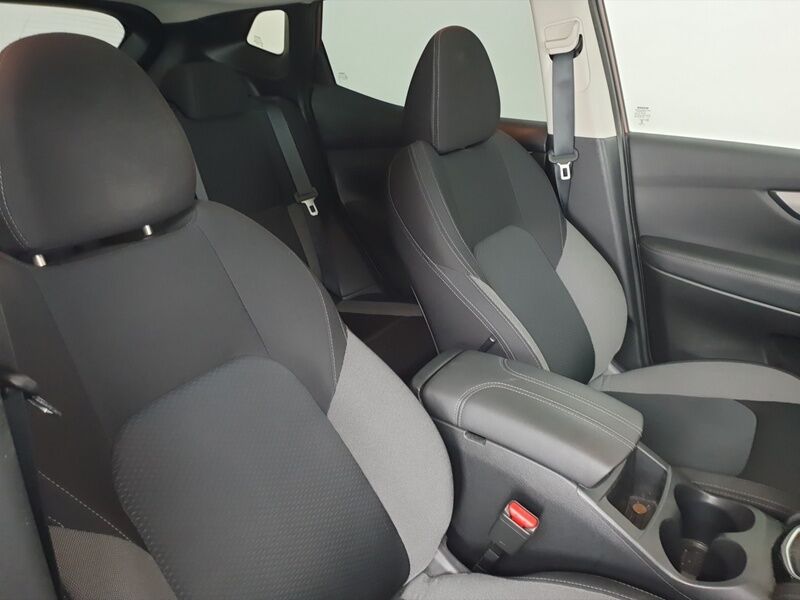 More views of Nissan QASHQAI