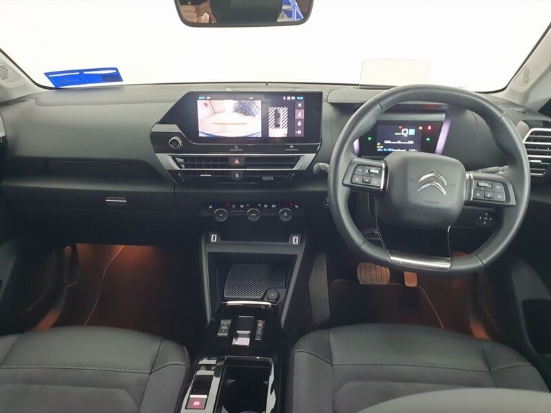 More views of Citroen E-C4 X 