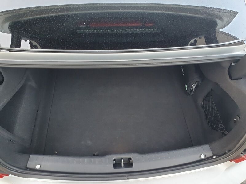 More views of Volvo S90
