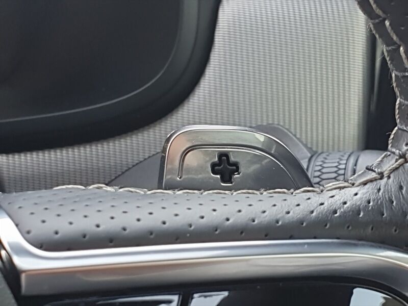 More views of Volvo S90