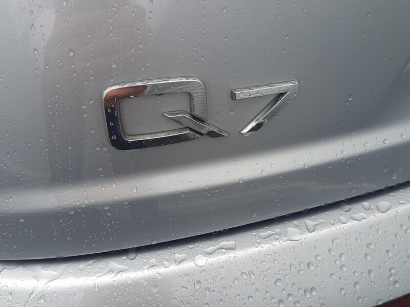 More views of Audi Q7