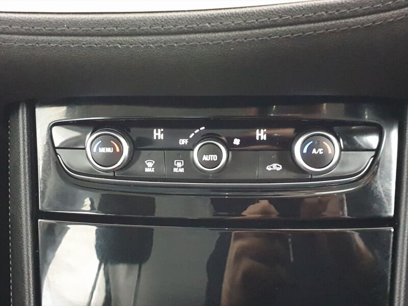 More views of Opel GRANDLAND X