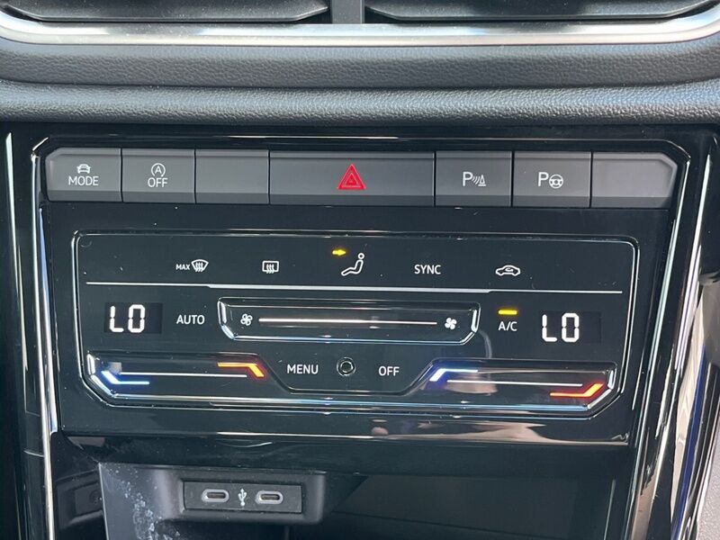 More views of Volkswagen T-Roc