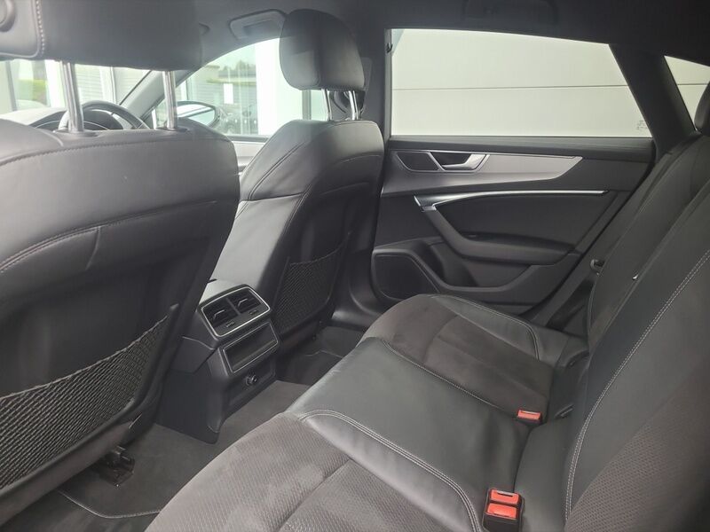 More views of Audi A7